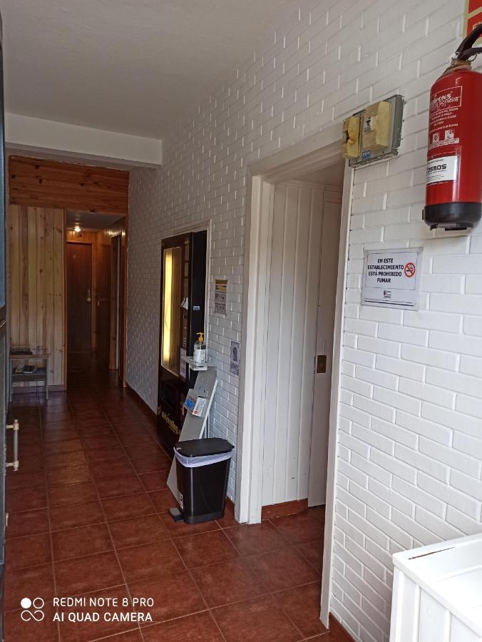 Hostal La Torre Hotel Santander Bagian luar foto