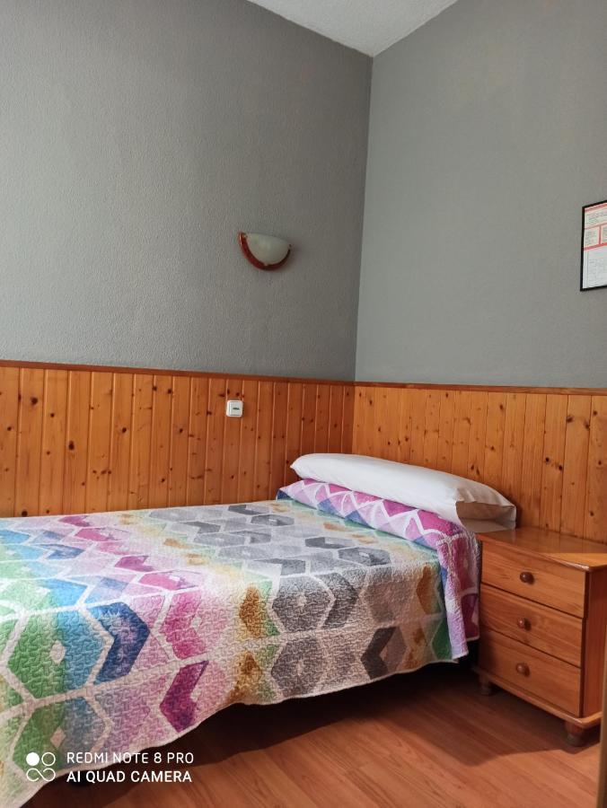 Hostal La Torre Hotel Santander Bagian luar foto